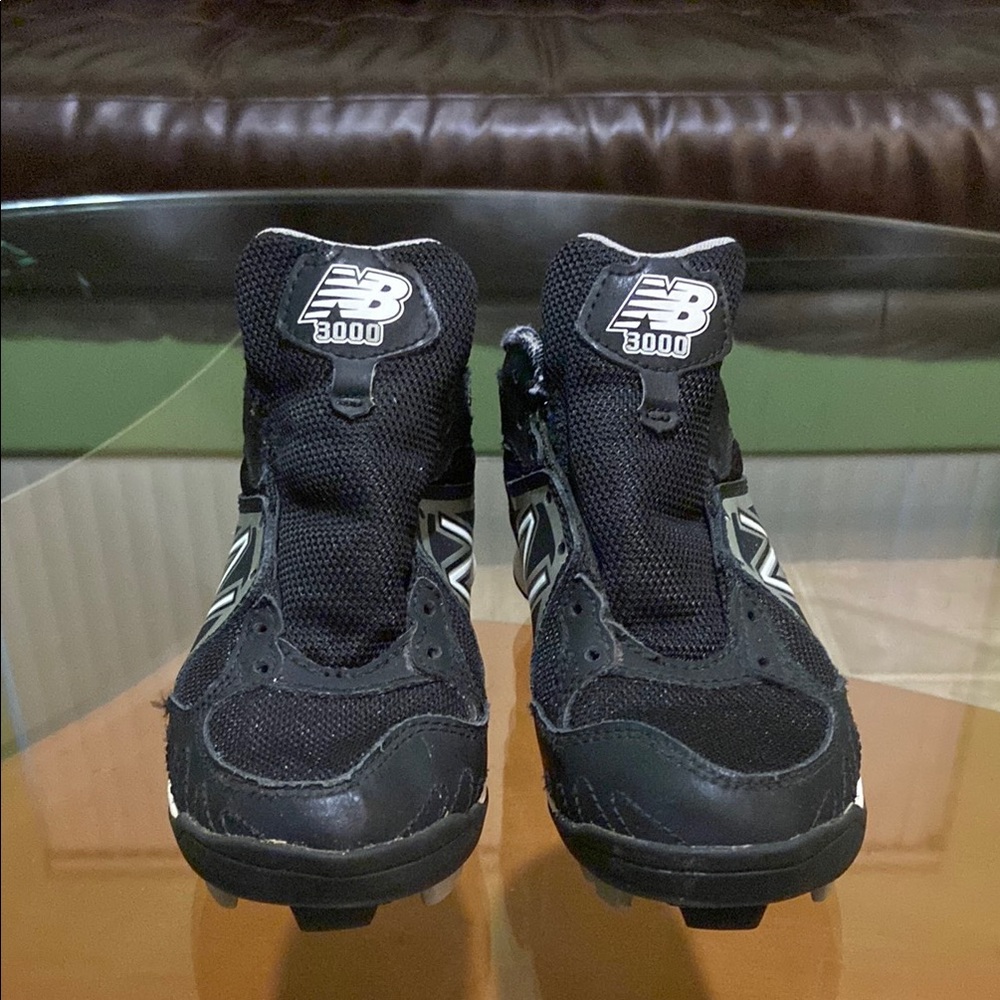 New Balance baseball cleats